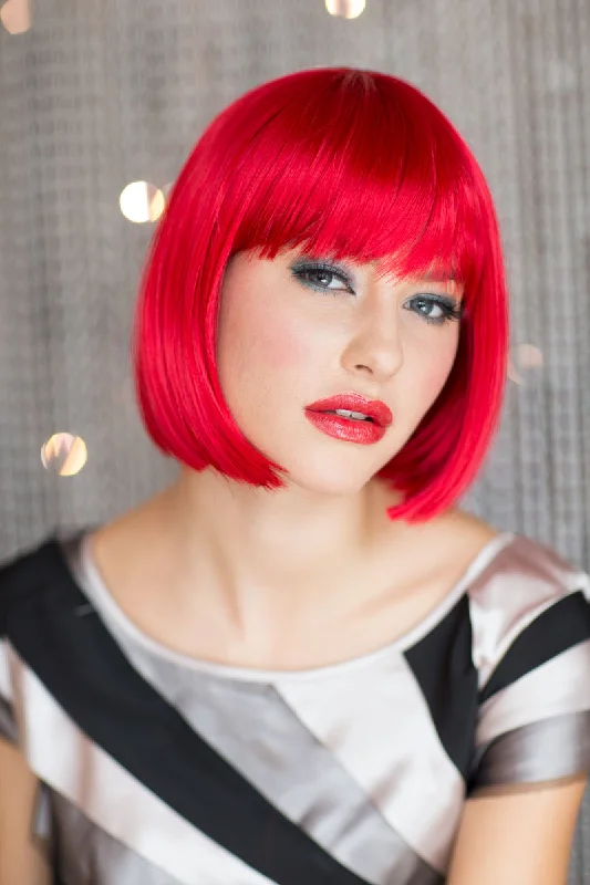 Vibrant, bright red bob wig: Maisy